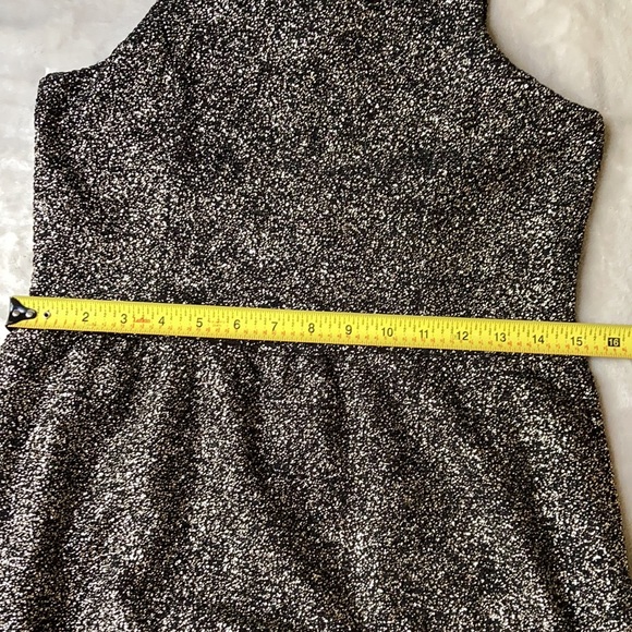 Adorable sparkly dress - Picture 11 of 12